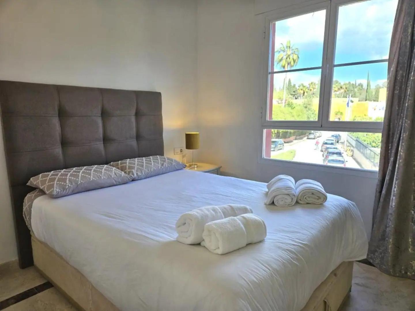 Pass The Keys Amplia Casa En Zona Ideal * Marbella