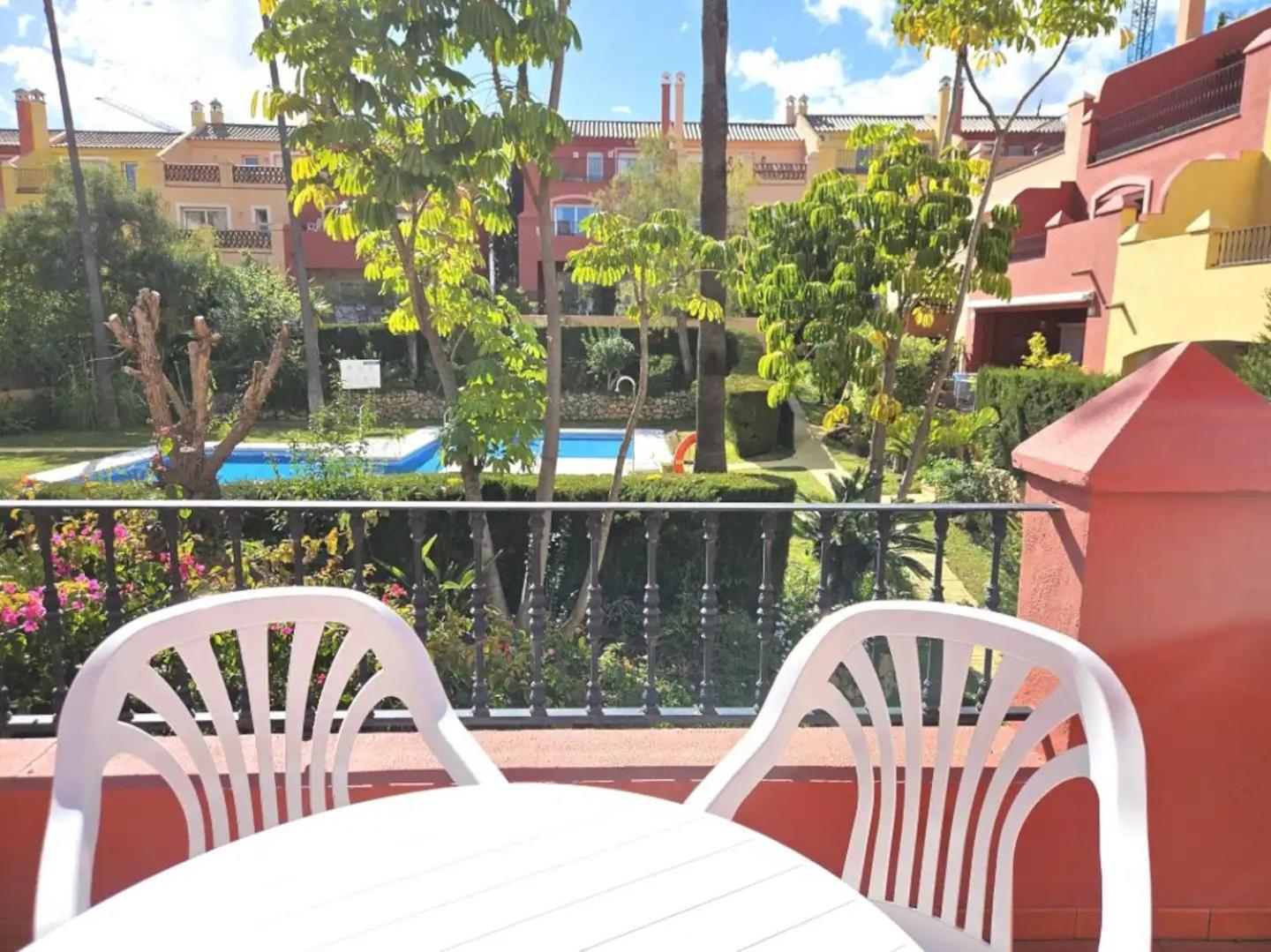 Pass The Keys Amplia Casa En Zona Ideal * Marbella